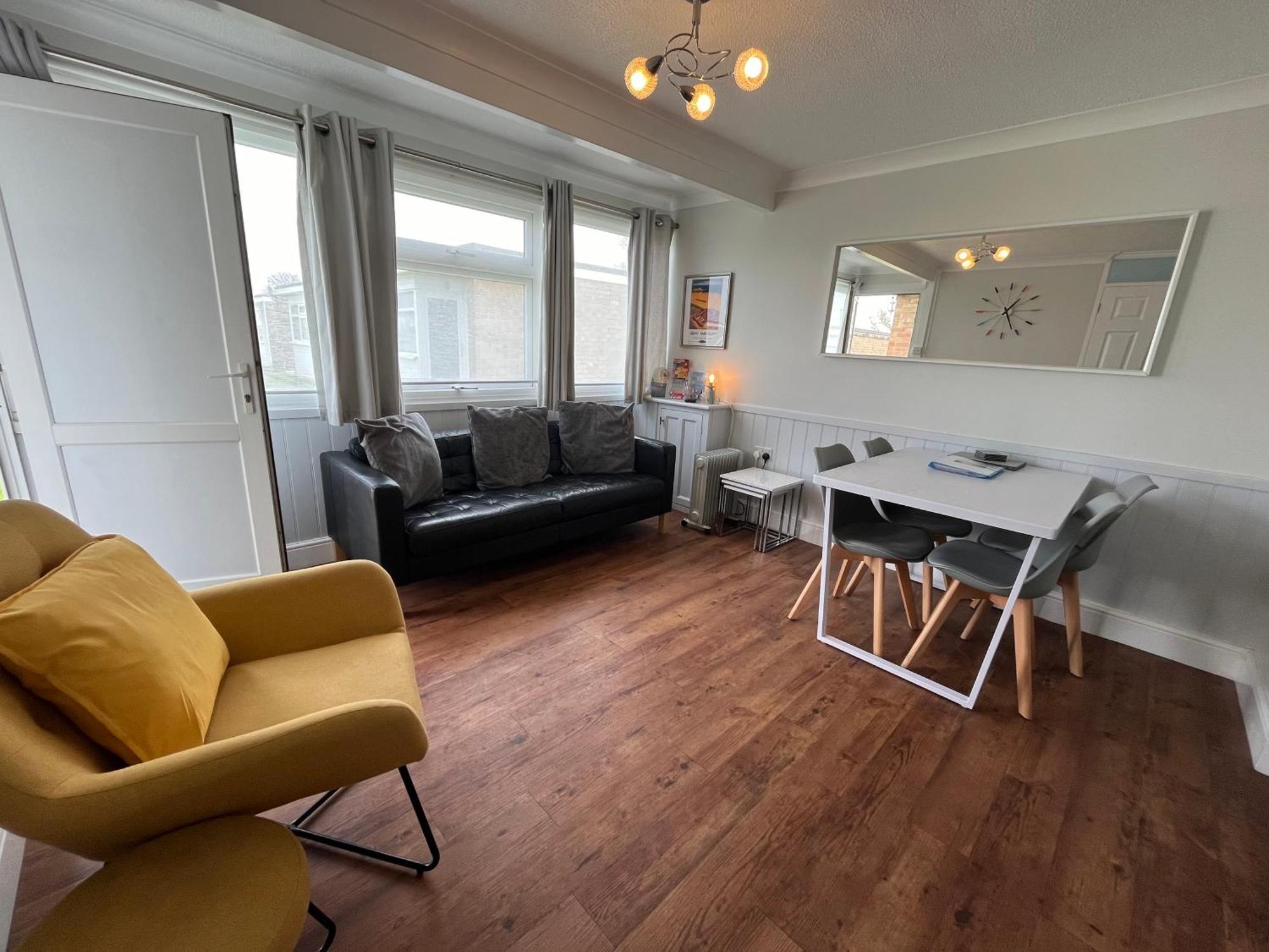 Beachcomber, Sunbeach, Scratby - Two Bed Chalet, Sleeps 4, Free Wi-Fi, Free Club Passes, Free Swimming And Pet Friendly 外观 照片